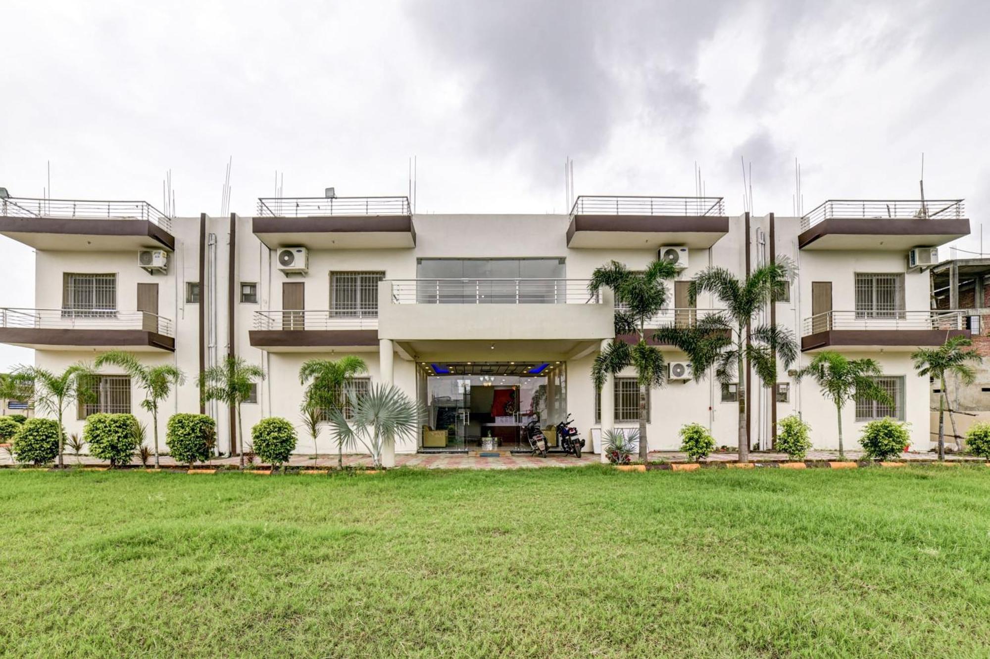 Hotel O The Hotel Quaint Khagaul Exterior photo